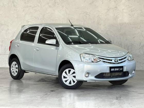 TOYOTA ETIOS 1.3 X 16V FLEX 4P MANUAL TOYOTA ETIOS 1.3 X 16V FLEX 4P MANUAL